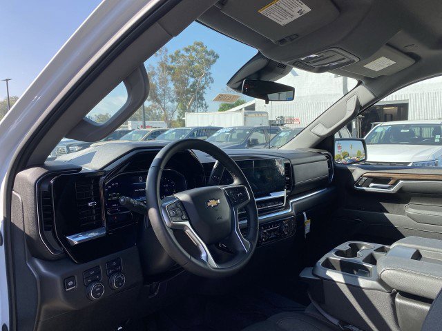 Used 2025 Chevrolet Silverado 1500 LT w/ Protection Package image 10
