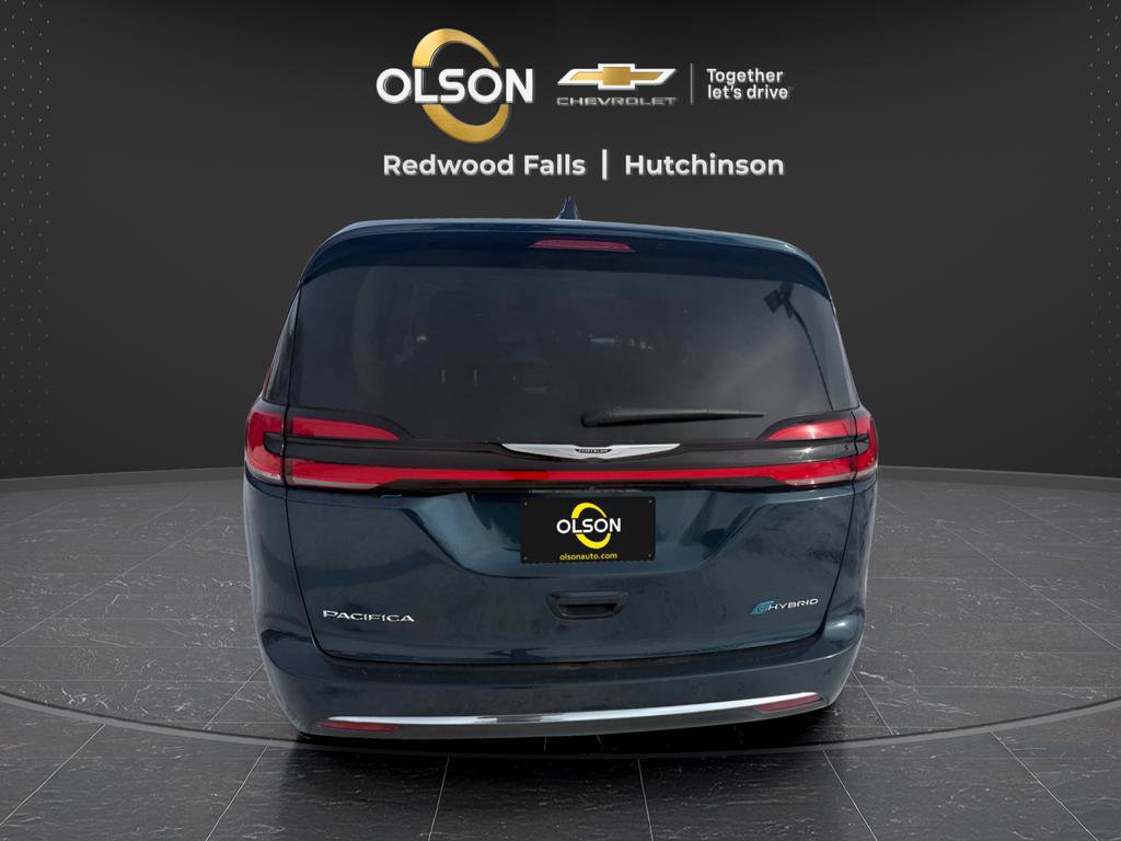 Used 2023 Chrysler Pacifica Limited image 4