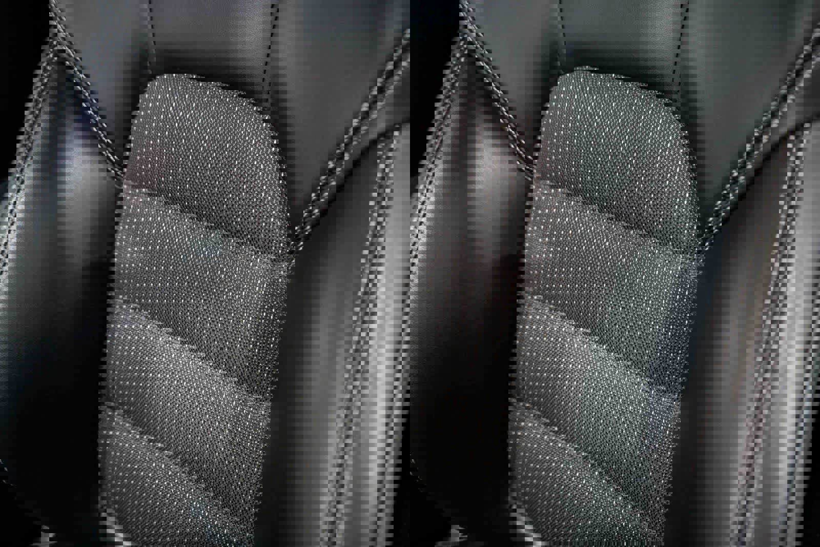 Used 2024 Porsche Macan image 26