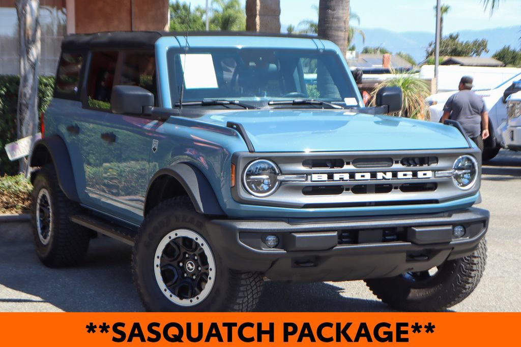 Used 2023 Ford Bronco Big Bend w/ Sasquatch Package AWD/4WD image 2