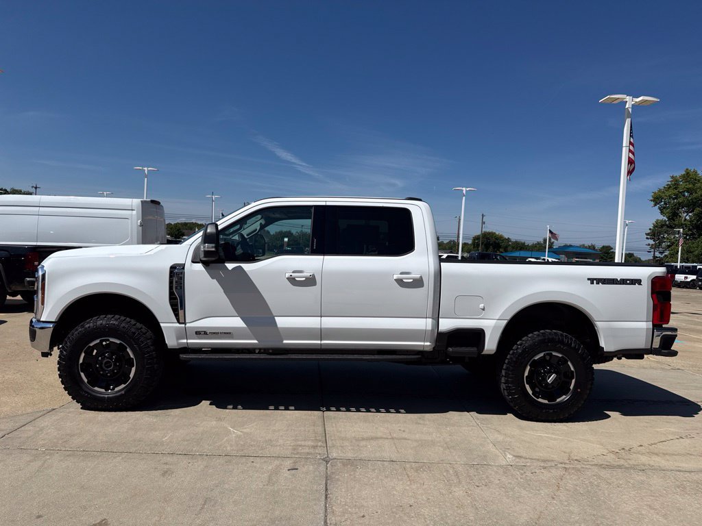 New 2026 Ford F350 XLT w/ XLT Premium Package AWD/4WD image 3