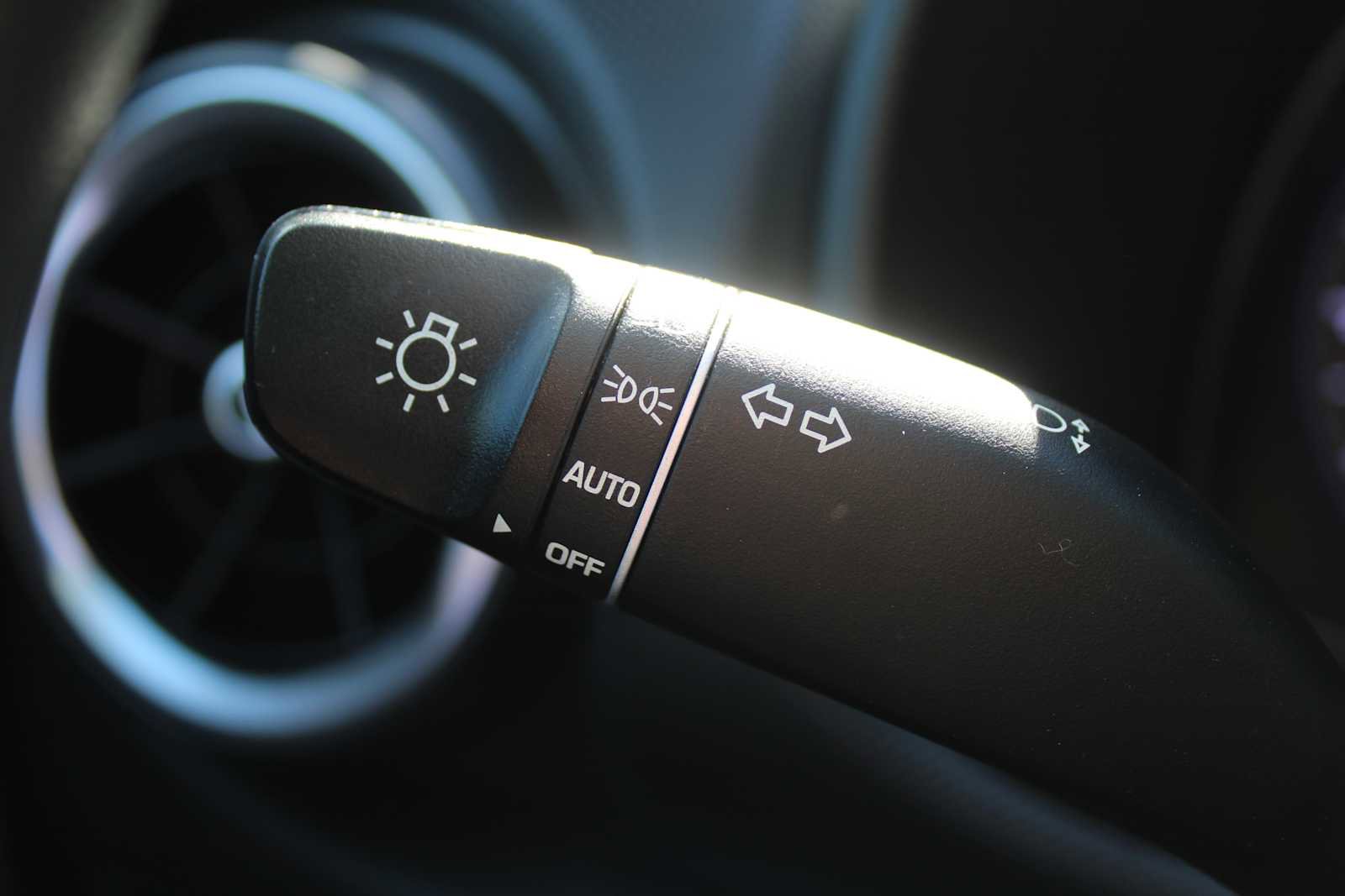 Used 2022 Hyundai Kona SEL image 26