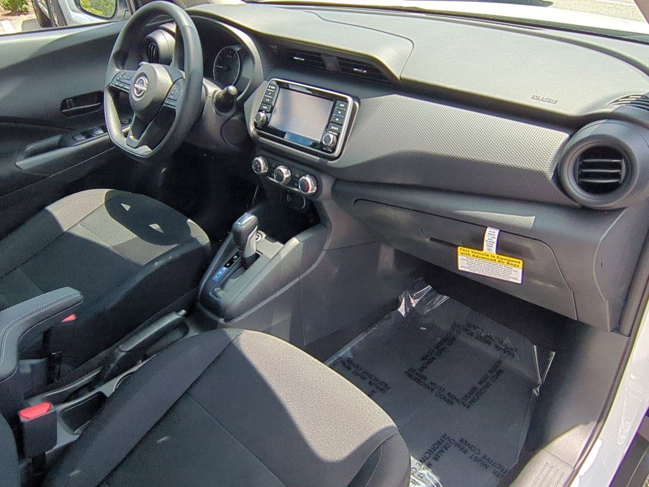 New 2025 Nissan Kicks Play S FWD image 23