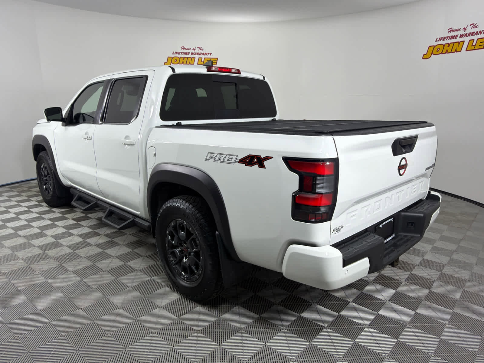 Certified 2023 Nissan Frontier PRO-4X w/ Pro-4X Premium Package AWD/4WD image 3