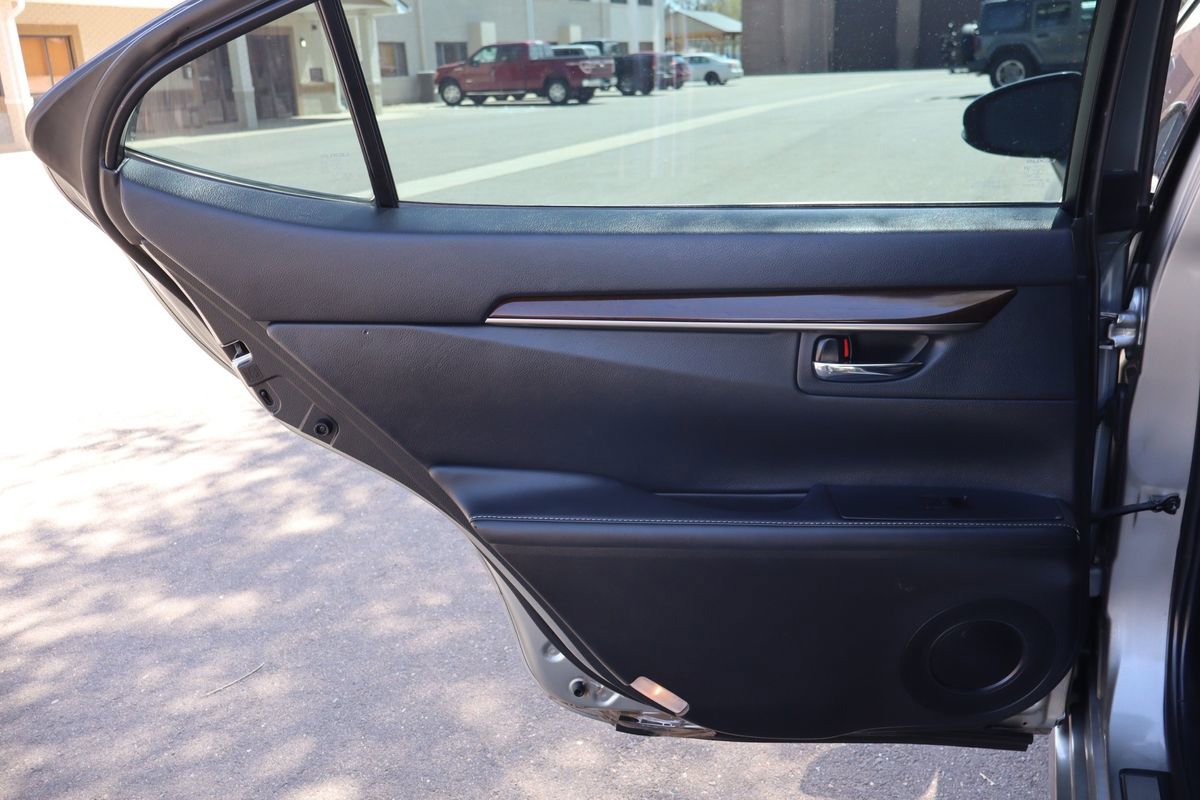 Used 2015 Lexus ES 350 w/ Luxury Package image 24