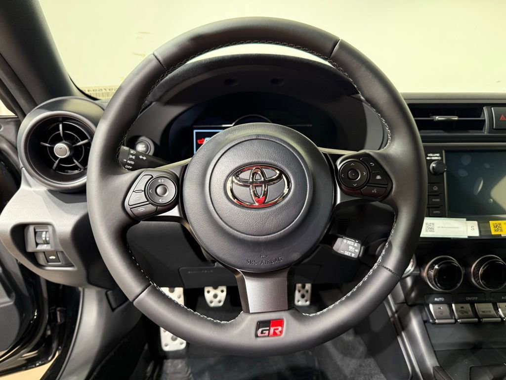 New 2025 Toyota GR86 Premium image 20