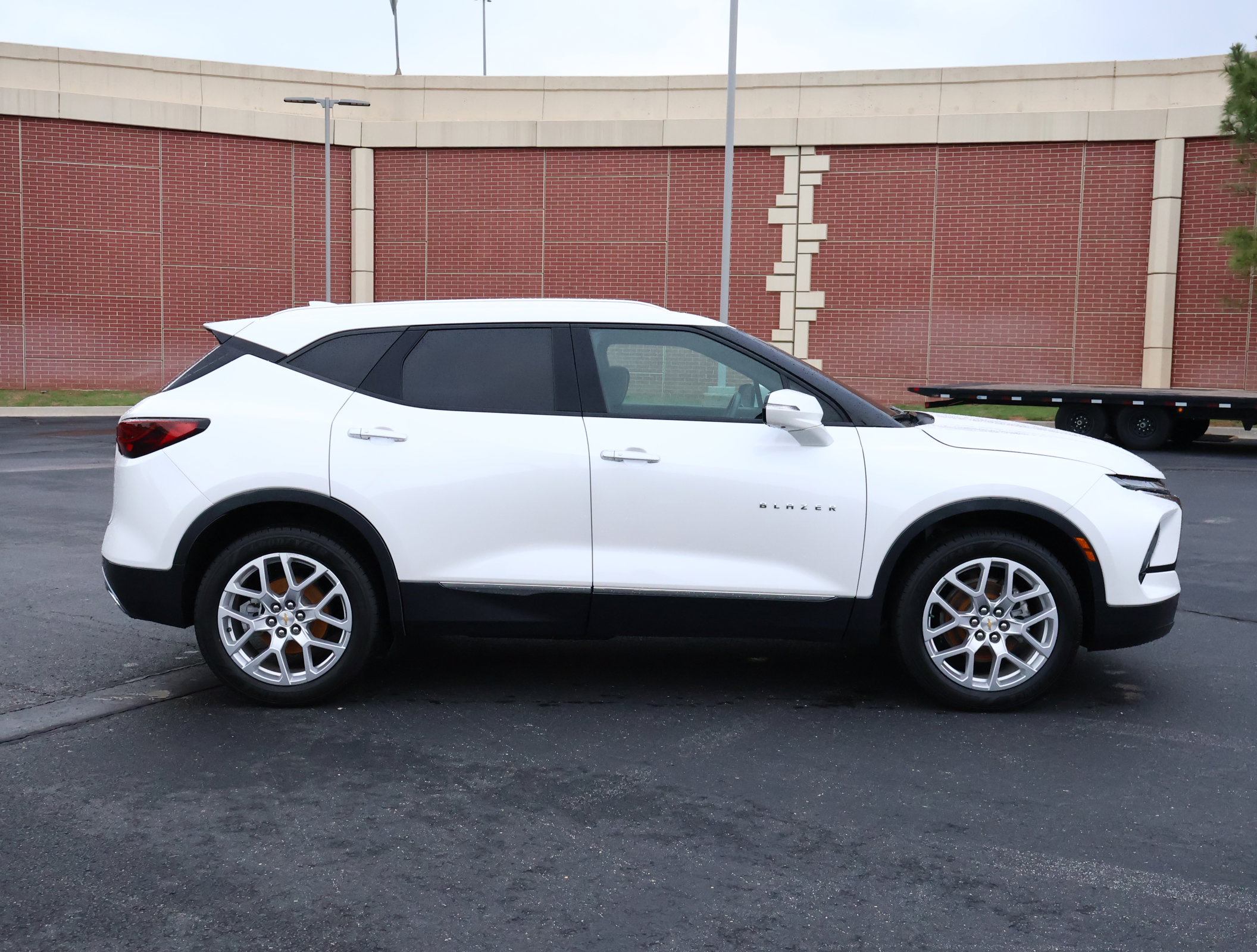 Used 2025 Chevrolet Blazer Premier w/ Driver Confidence II Package AWD/4WD image 37