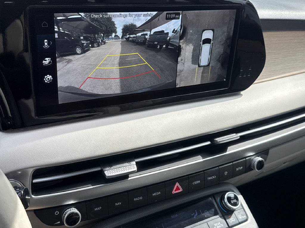 Used 2023 Hyundai Palisade Limited AWD/4WD image 26