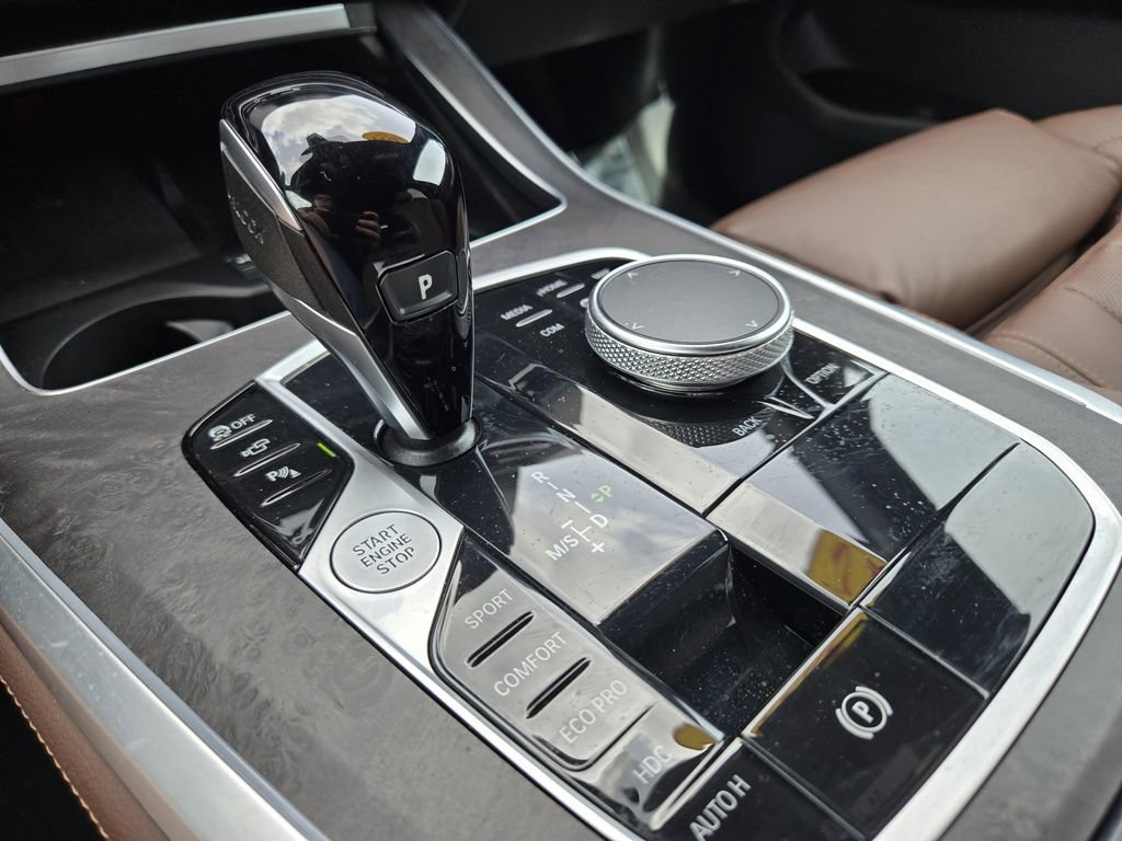 Used 2022 BMW X5 xDrive40i w/ Premium Package image 22