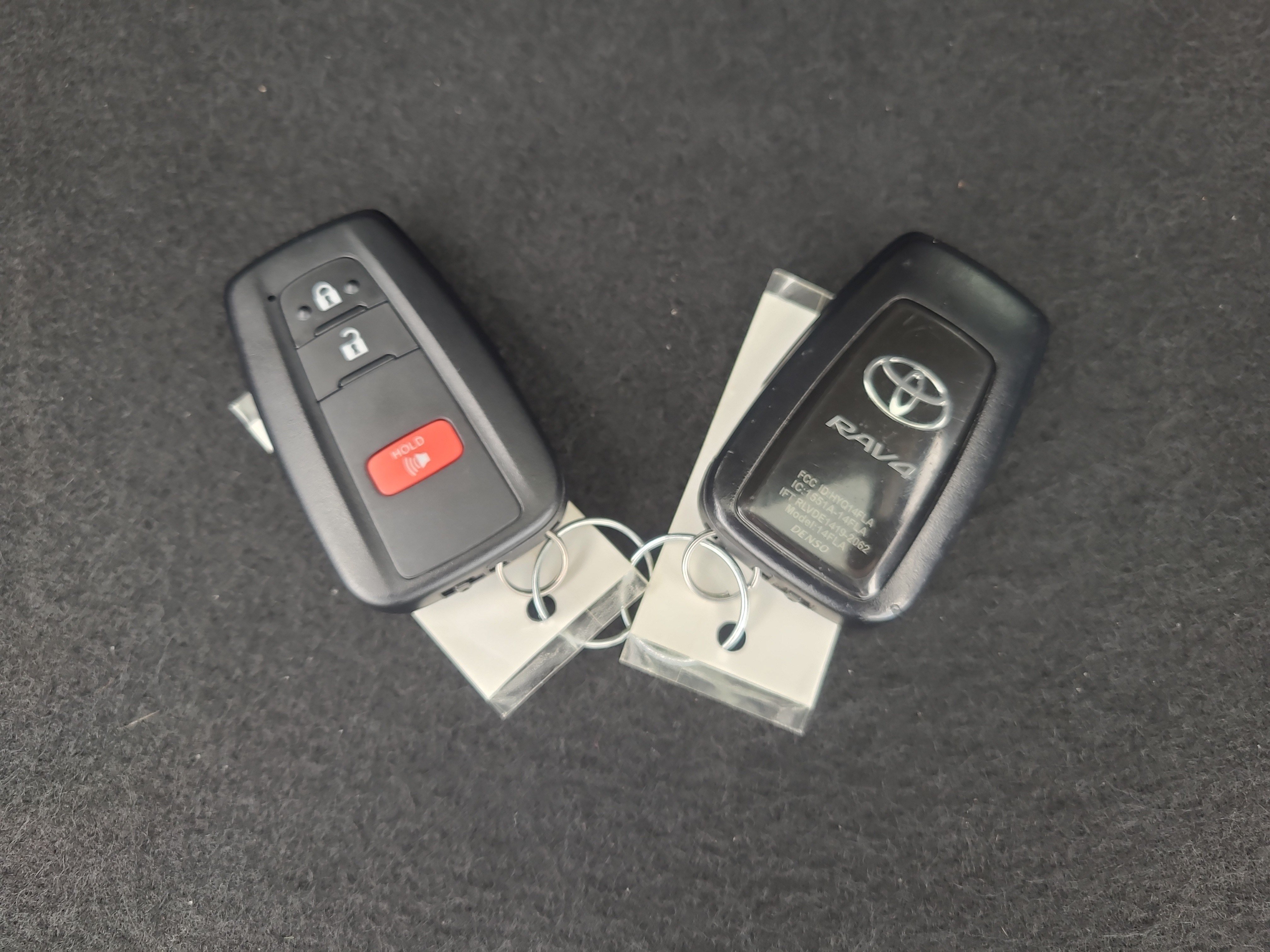 Certified 2025 Toyota RAV4 XLE AWD/4WD image 30