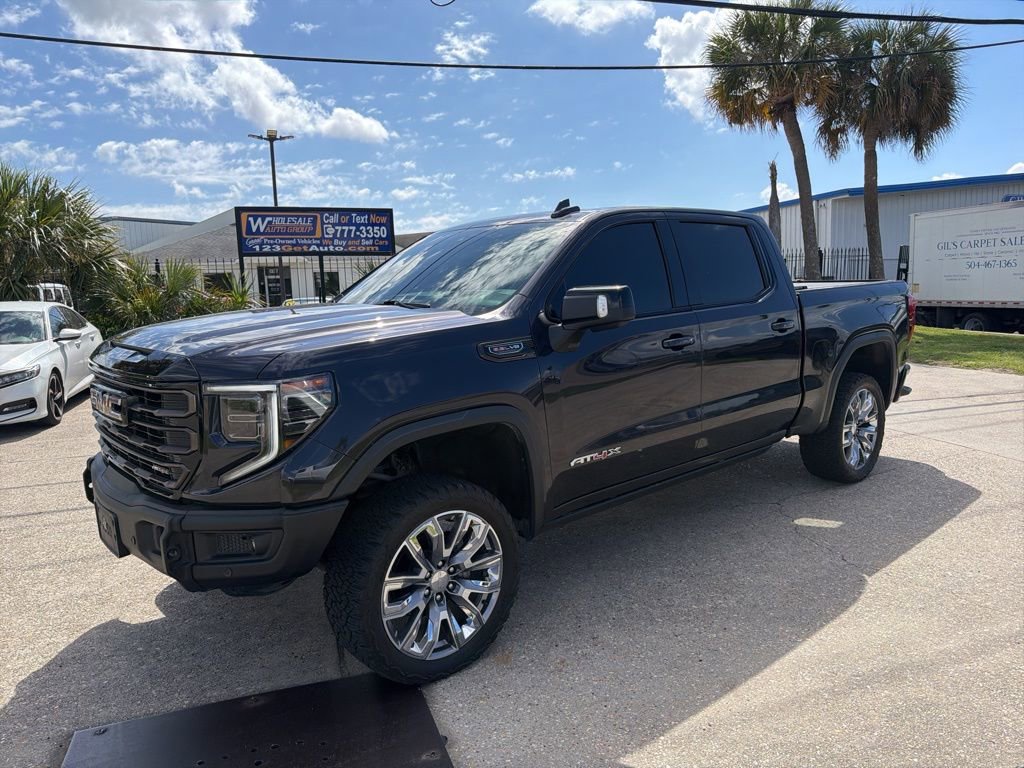 Used 2023 GMC Sierra 1500 AT4X image 2
