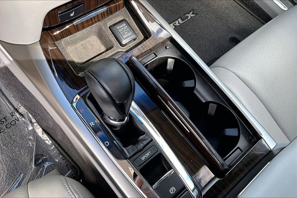 Used 2016 Acura RLX w/ Technology Package FWD image 29