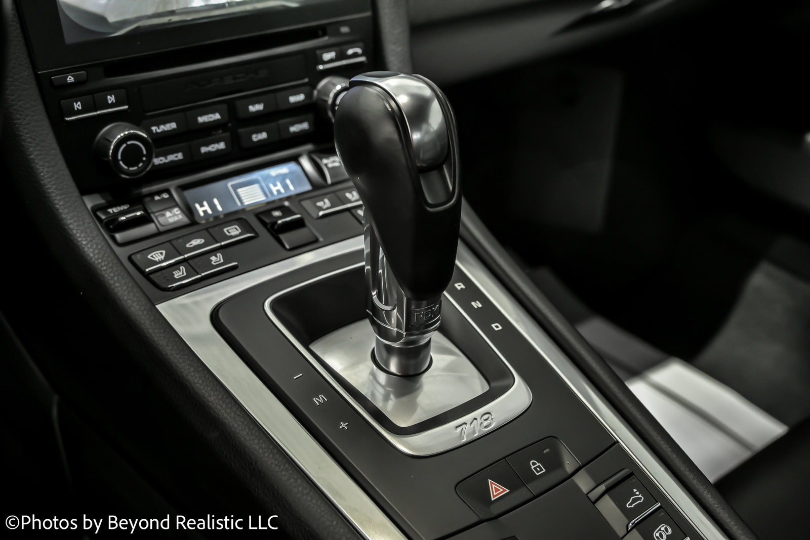 Used 2023 Porsche 718 Cayman T w/ Sport Chrono Package image 36