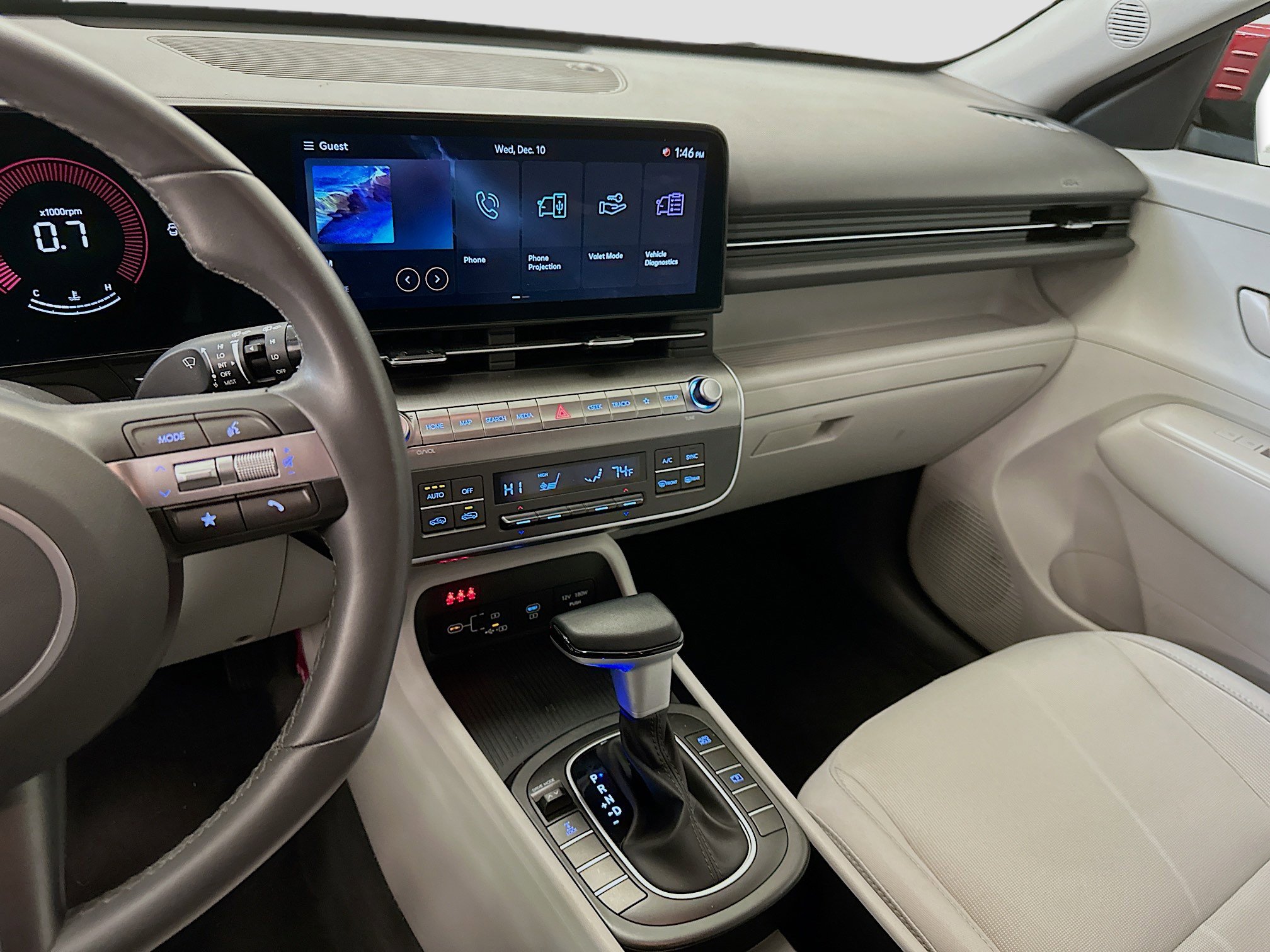 Used 2025 Hyundai Kona SEL image 25