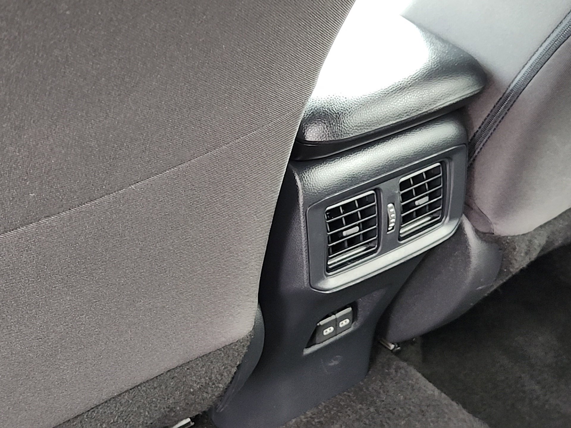 Certified 2025 Toyota RAV4 XLE image 25