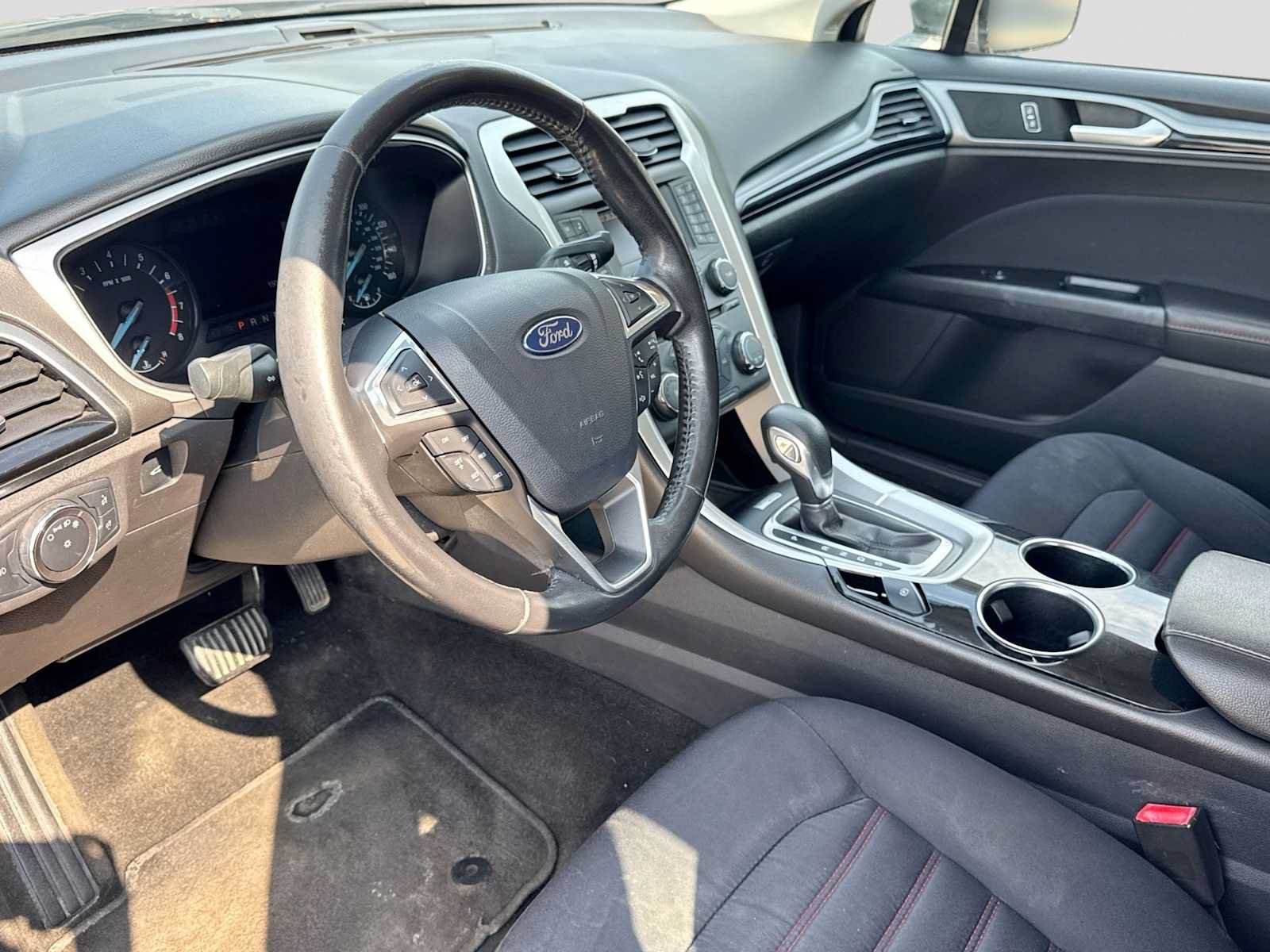 Used 2013 Ford Fusion SE FWD video 2