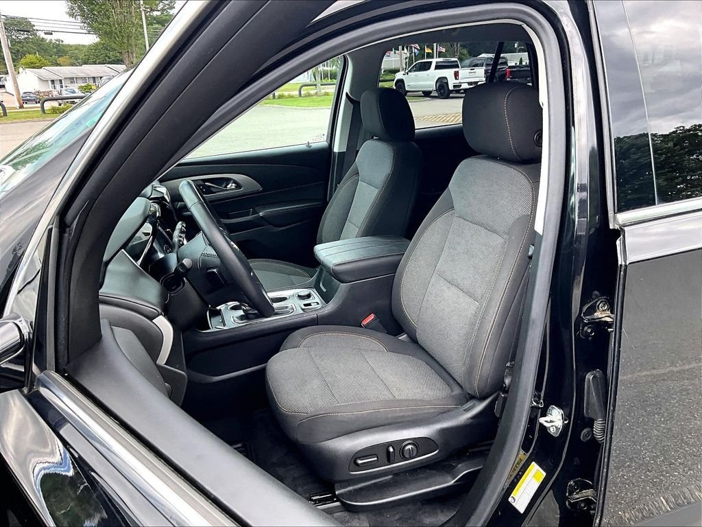 Used 2020 Chevrolet Traverse LT AWD/4WD image 10