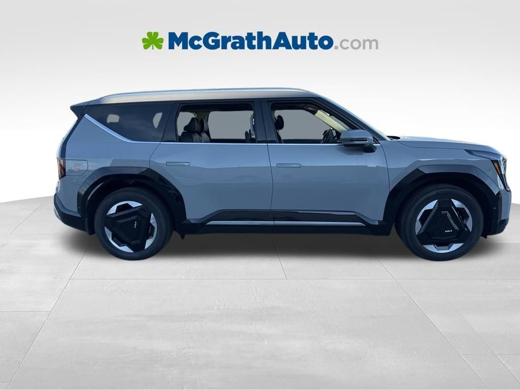 New 2026 Kia EV9 Land image 2