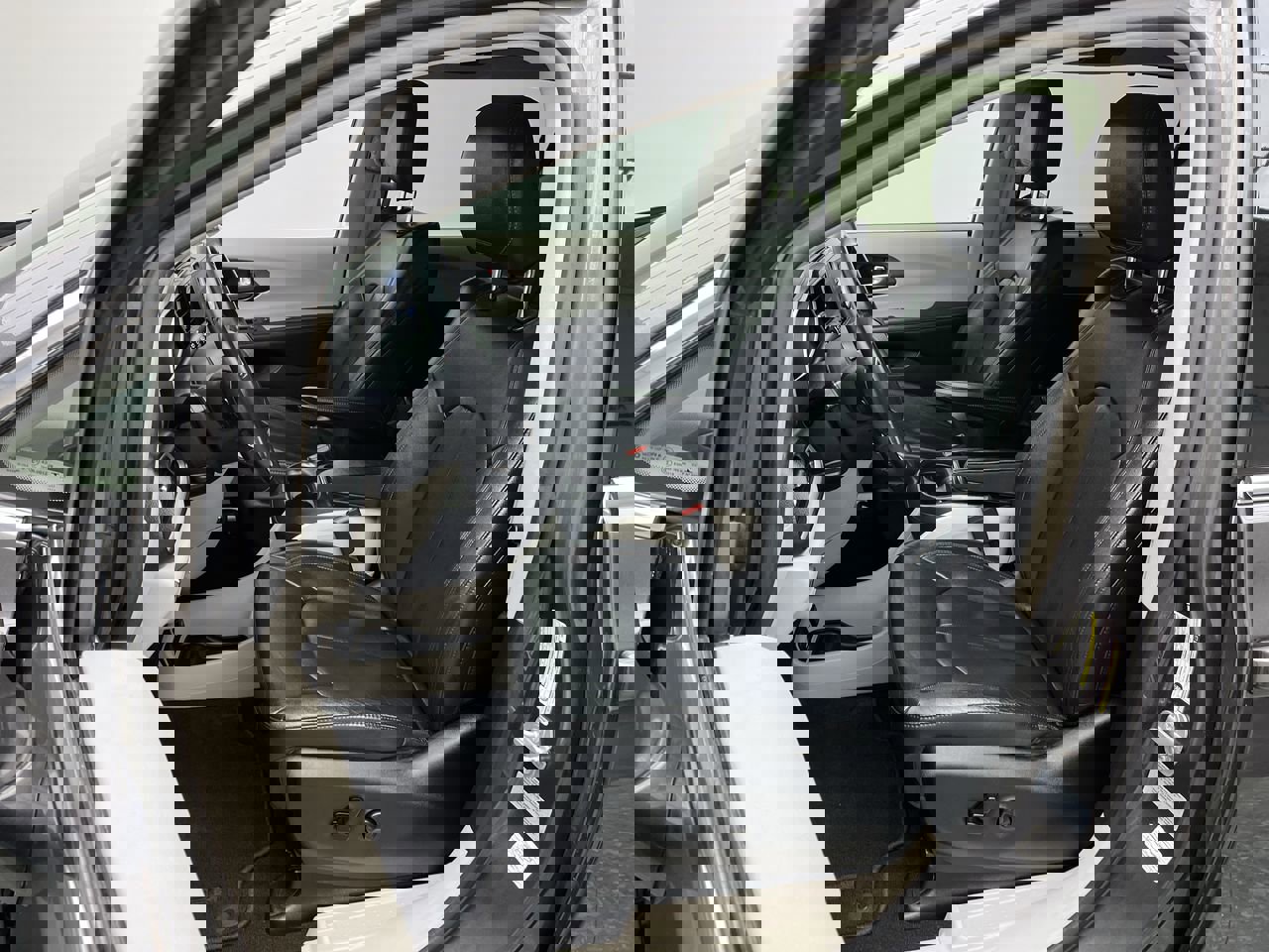 Used 2017 Chrysler Pacifica Touring-L image 14