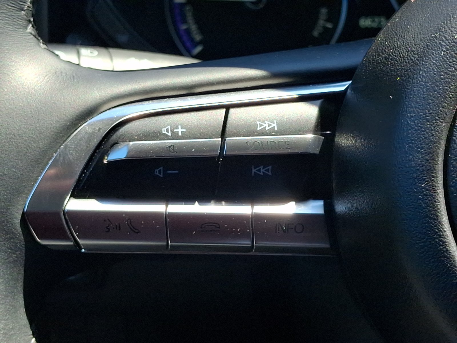 Certified 2025 MAZDA CX-50 2.5 Hybrid w/ Weather Package AWD/4WD image 22