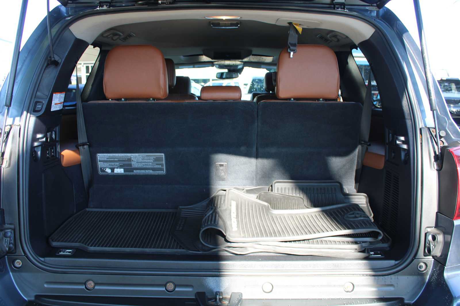 Used 2021 Toyota Sequoia Platinum AWD/4WD image 13
