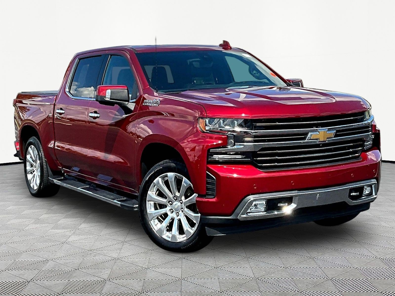 Used 2020 Chevrolet Silverado 1500 High Country w/ Technology Package AWD/4WD image 3