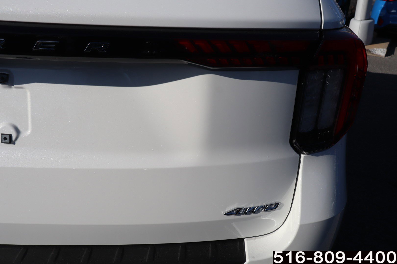 Used 2025 Ford Explorer Active image 33