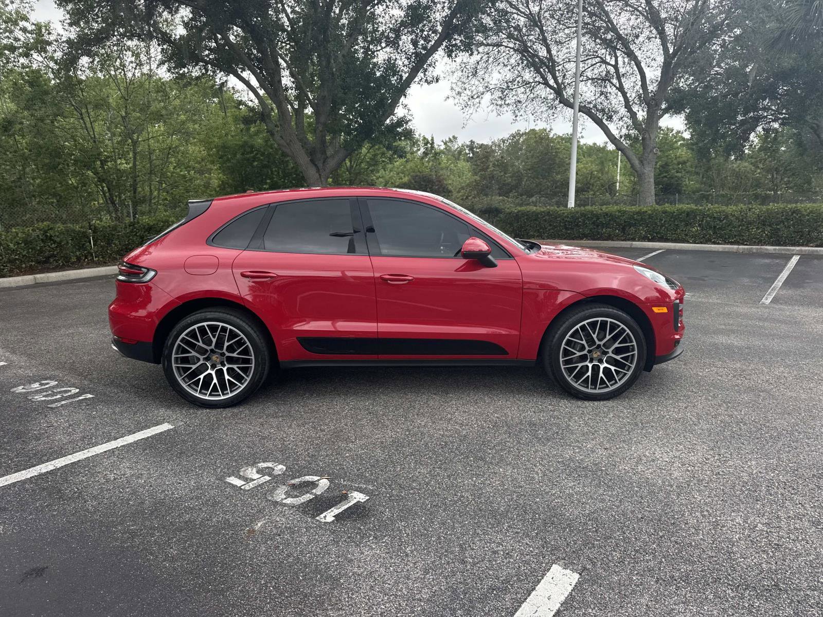 Used 2020 Porsche Macan image 3