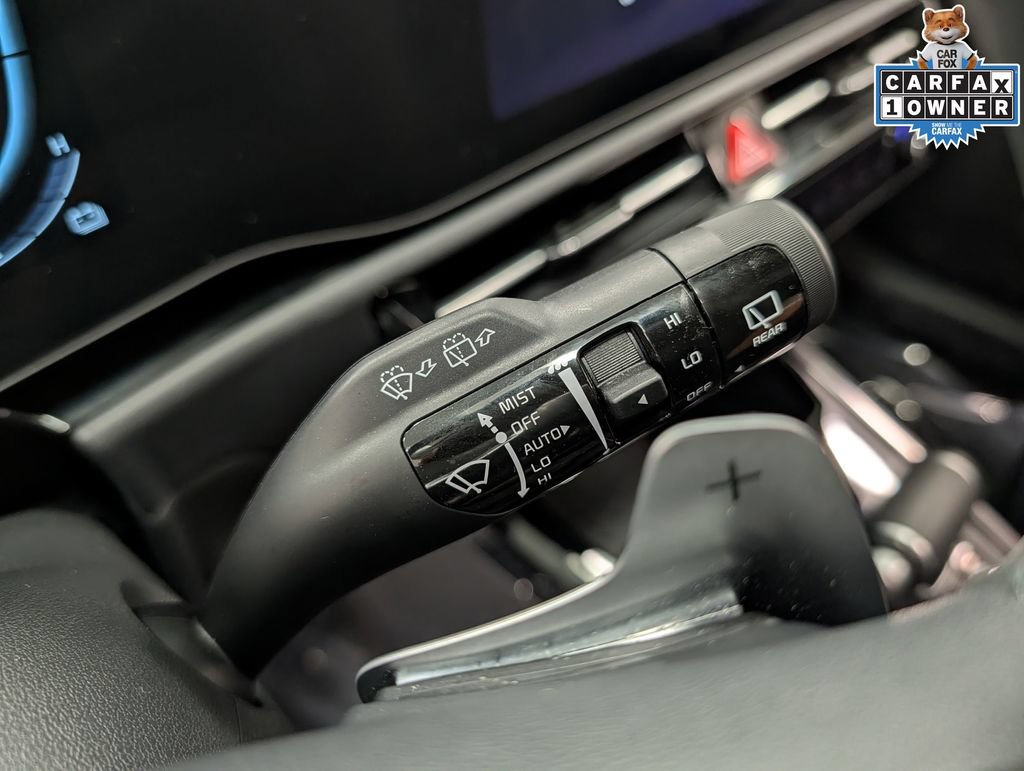 Certified 2025 Kia Niro EX Touring FWD image 23