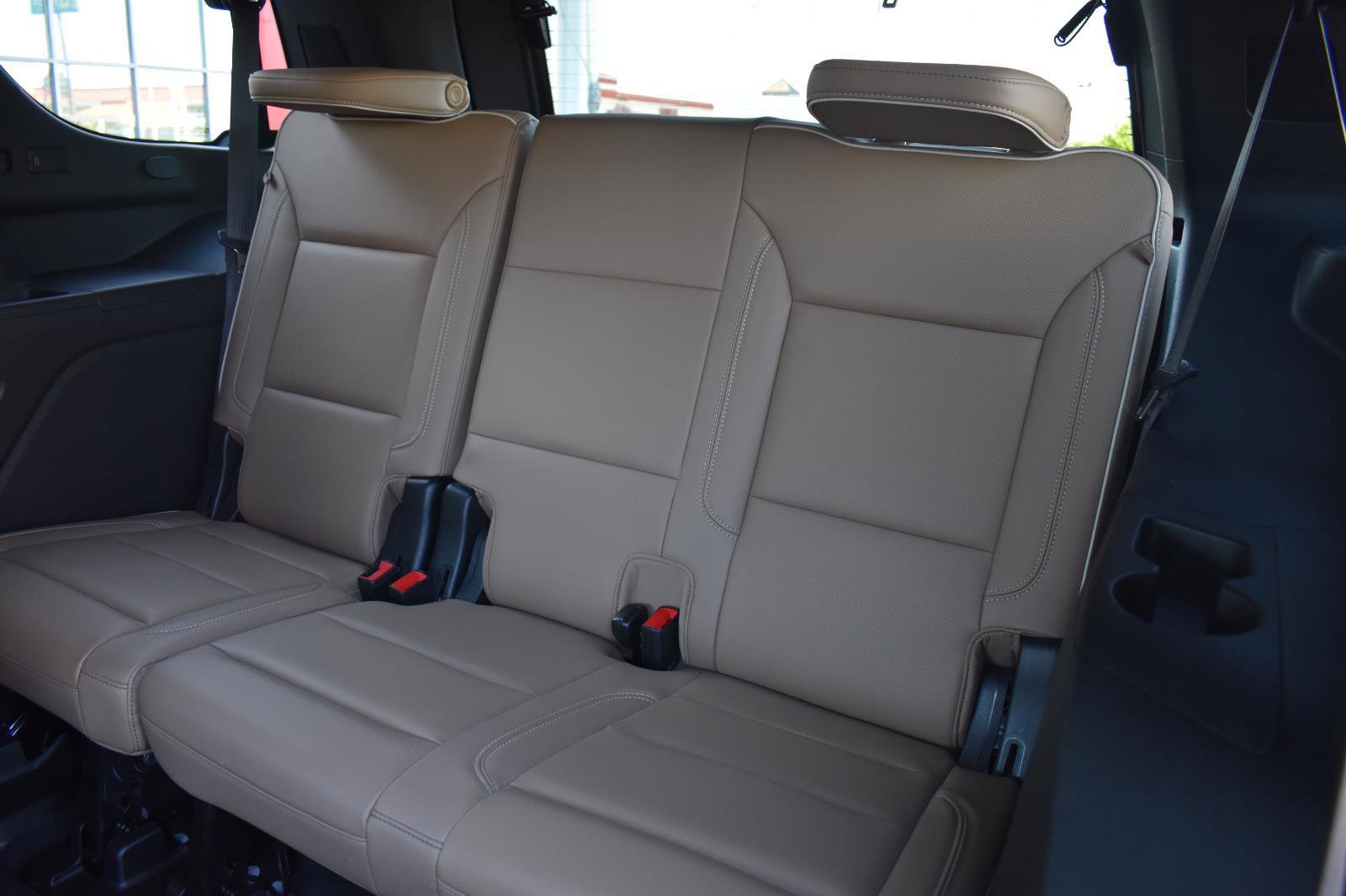 Used 2021 Chevrolet Tahoe Premier w/ Premium Package RWD image 58