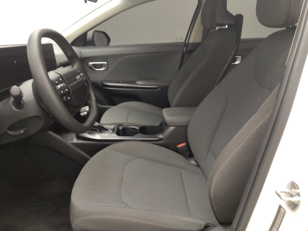 Used 2025 Kia K4 FWD image 17