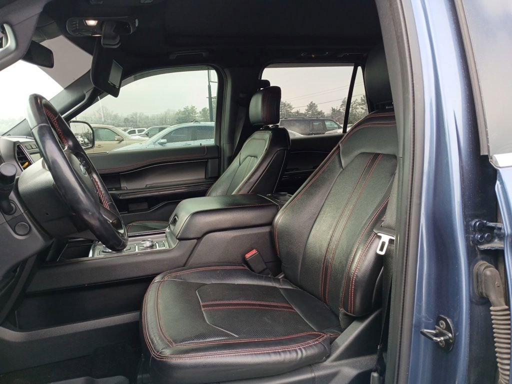 Used 2019 Ford Expedition Limited w/ Equipment Group 303A image 4
