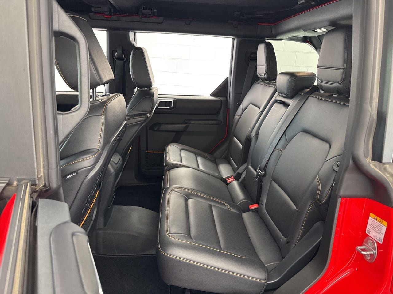 Used 2024 Ford Bronco Badlands w/ Sasquatch Package image 37