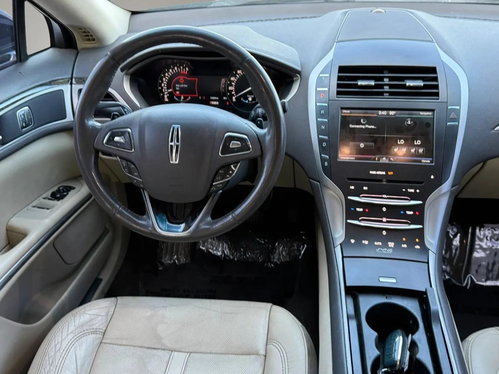 Used 2013 Lincoln MKZ FWD image 13