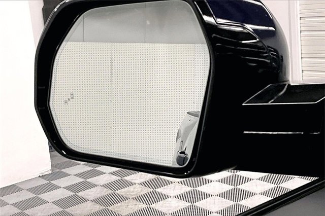 Used 2022 Toyota Tundra Platinum image 34