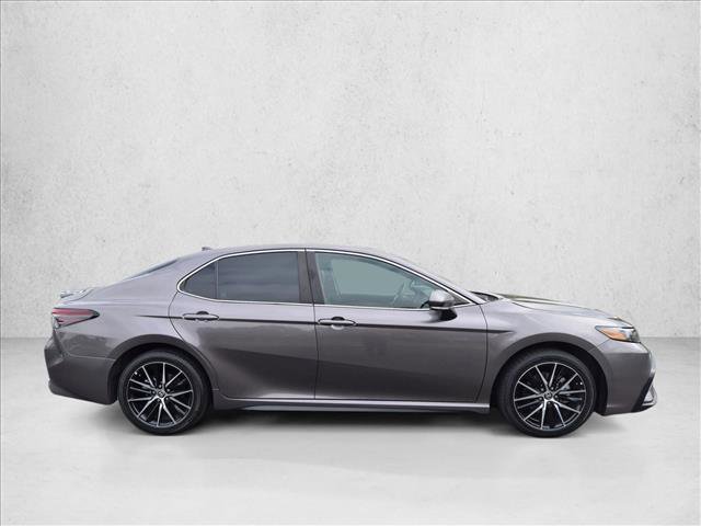 Used 2024 Toyota Camry SE w/ Blackout Package (TMS) FWD video 4