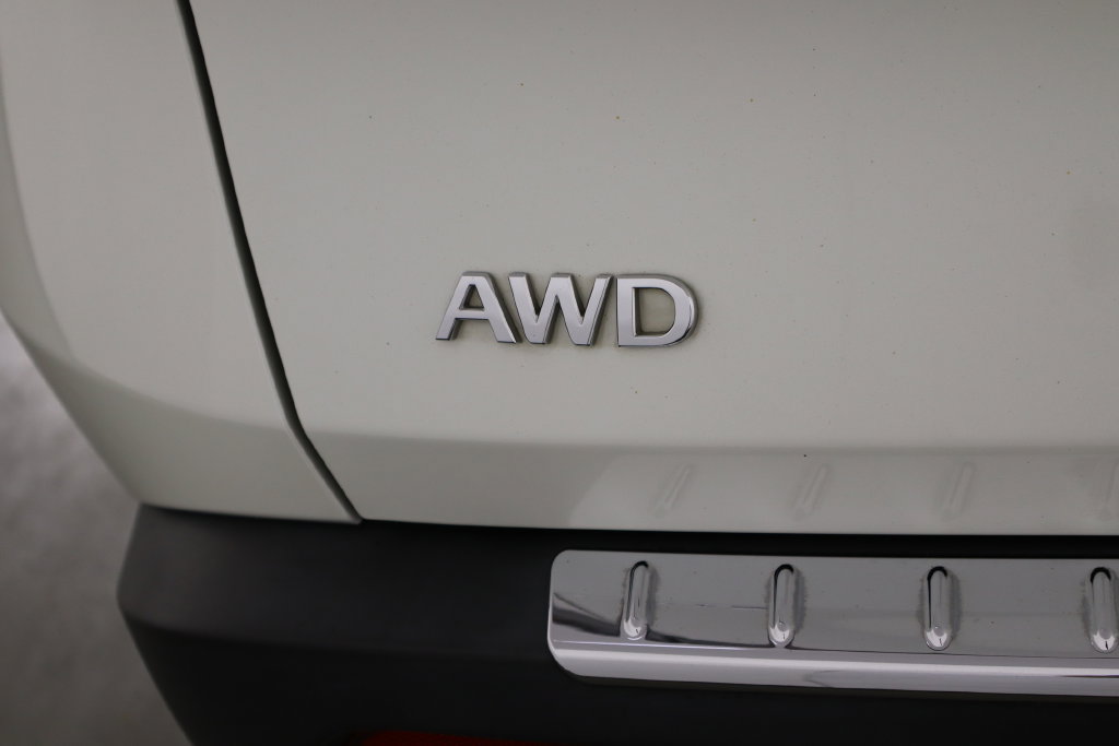 Used 2023 INFINITI QX60 Luxe w/ Cargo Package AWD/4WD image 41