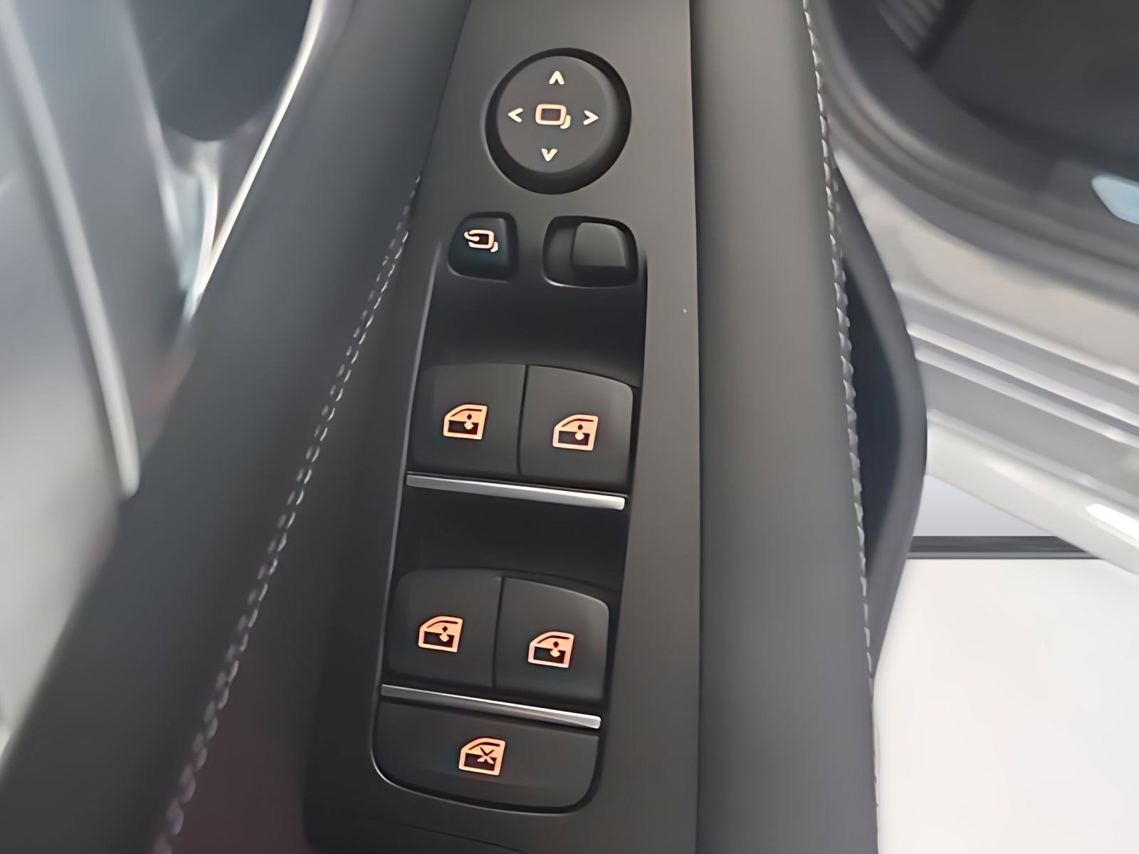 Used 2026 BMW X5 sDrive40i w/ M Sport Package RWD image 6