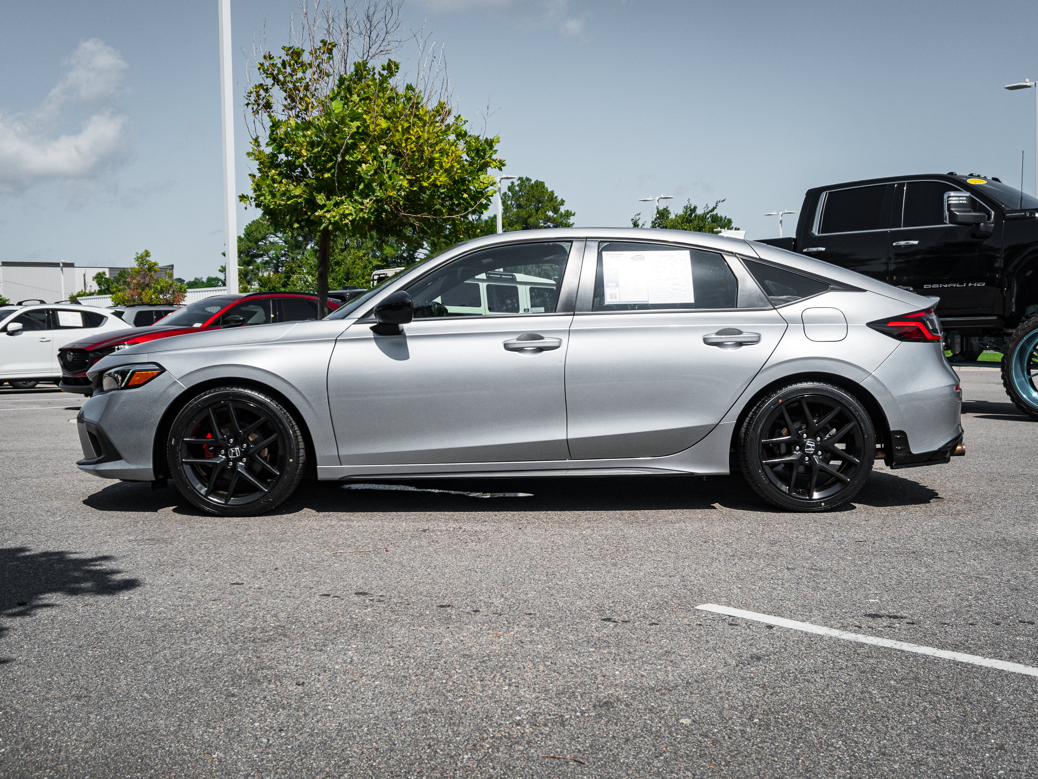 Used 2022 Honda Civic Sport image 8