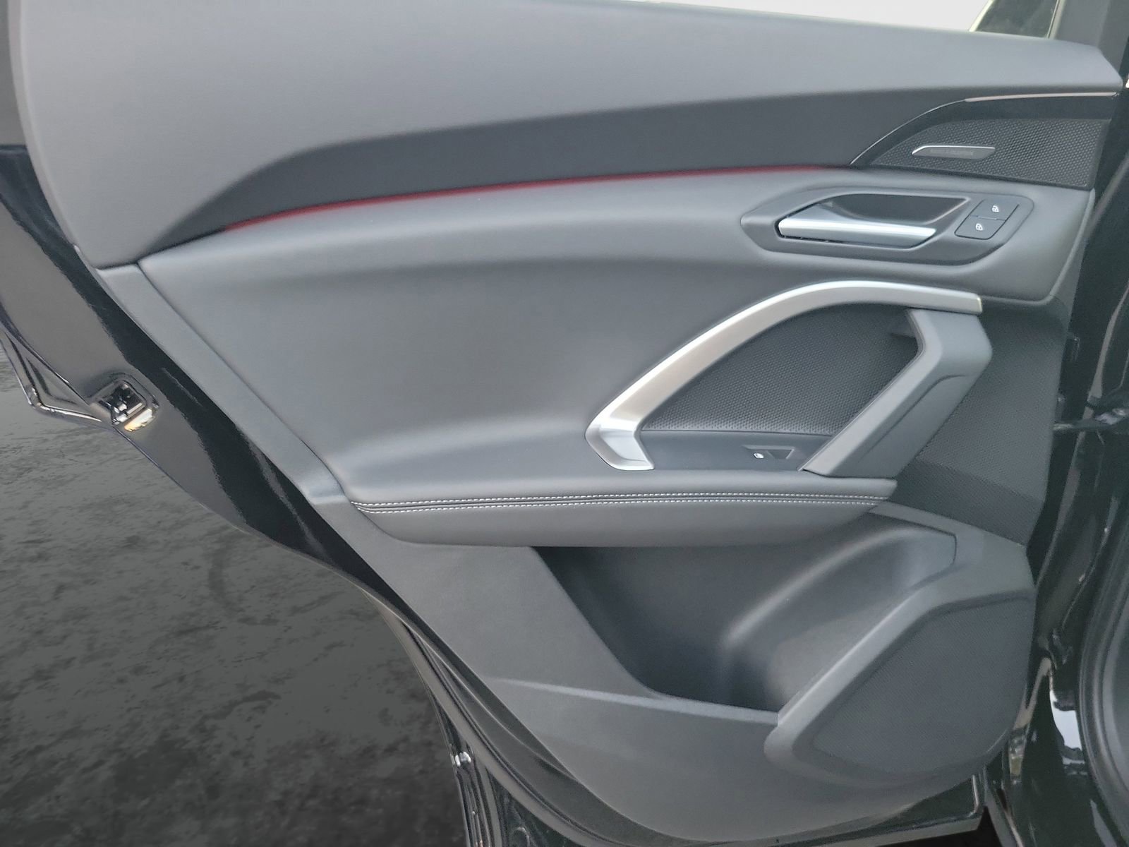 New 2025 Audi Q5 Premium Plus image 17