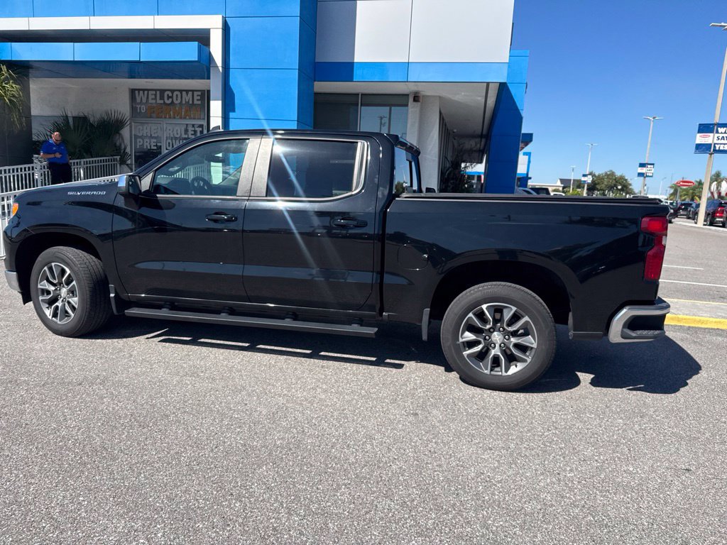 Used 2022 Chevrolet Silverado 1500 LT w/ All Star Edition Plus RWD image 9