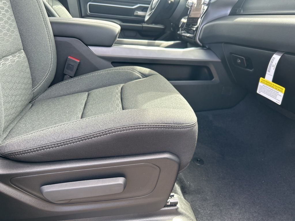 New 2026 RAM 1500 Big Horn AWD/4WD image 18