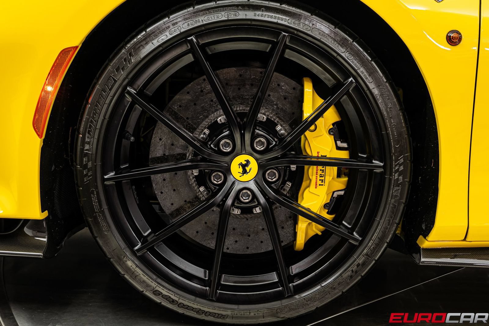 Used 2020 Ferrari 488 Pista Coupe RWD image 31