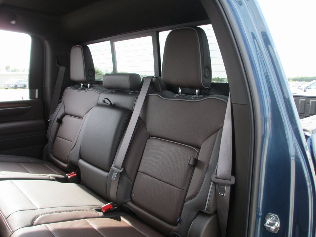 New 2026 GMC Sierra 2500 Denali w/ Denali Reserve Package image 12