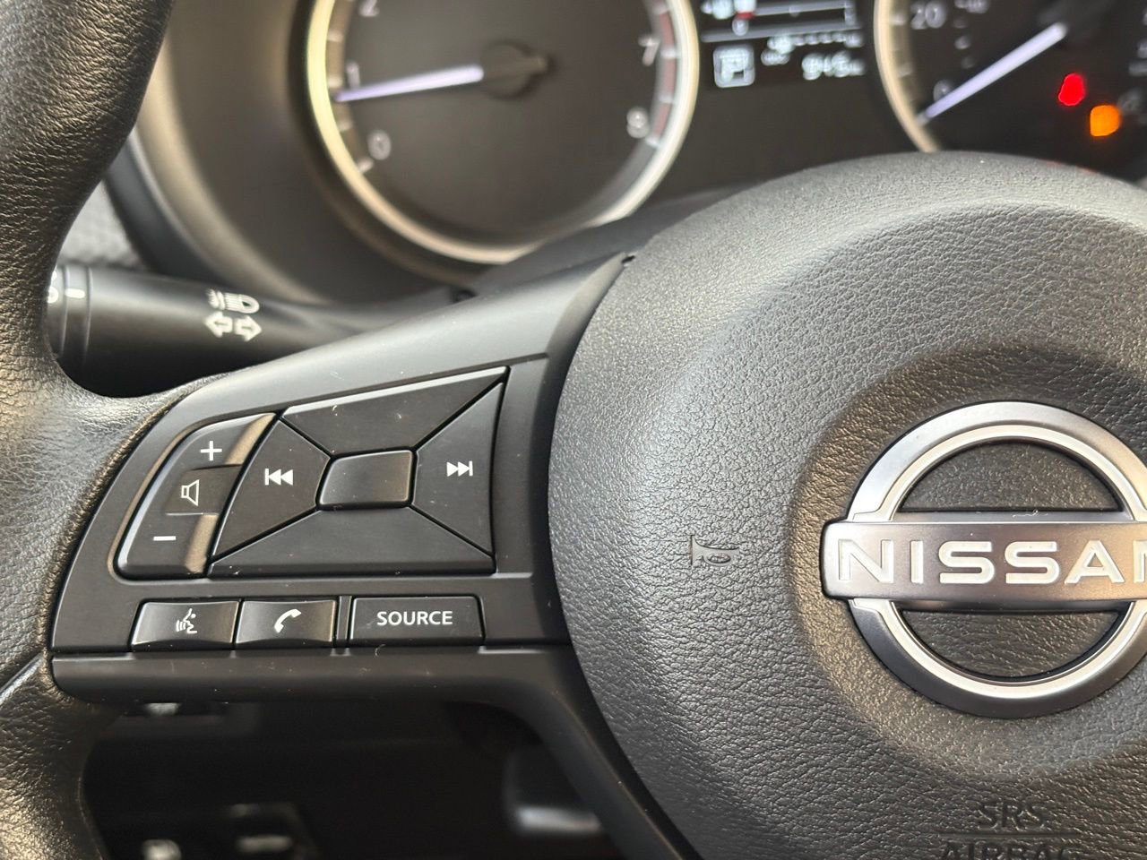 Certified 2025 Nissan Kicks Play S FWD image 19