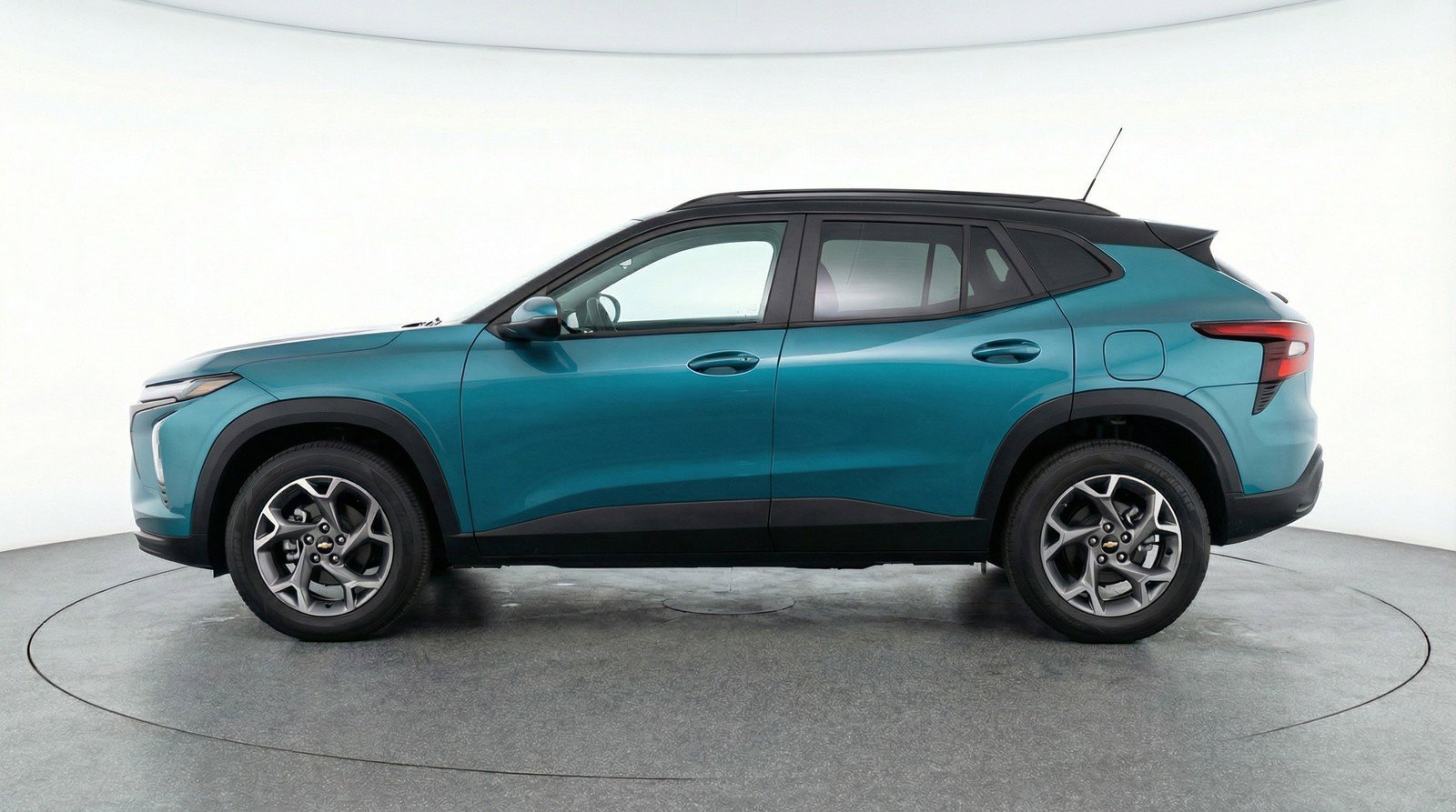Used 2025 Chevrolet Trax LT image 5