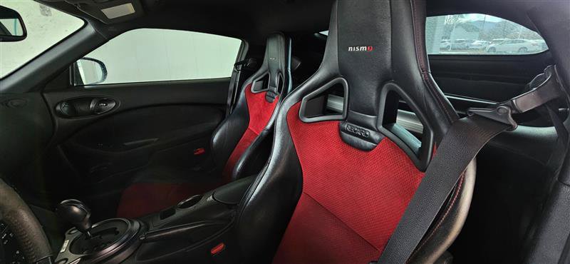 Used 2016 Nissan 370Z NISMO image 18