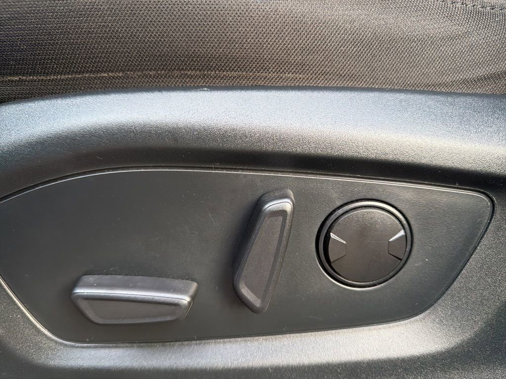 Used 2022 Ford Explorer XLT image 20