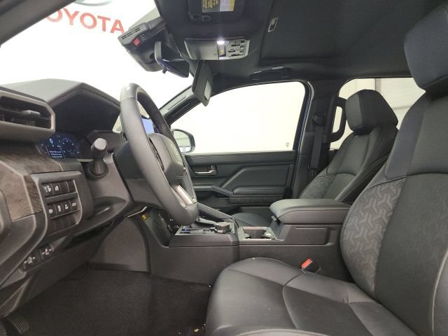 Used 2025 Toyota Tacoma Limited AWD/4WD image 15