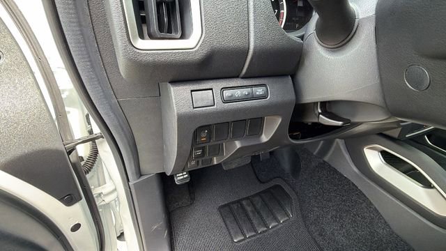 New 2026 Nissan Frontier SV w/ Tow Package image 30